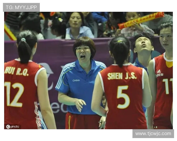 李秀英专访：从排球新星到传奇教练的心路历程回顾